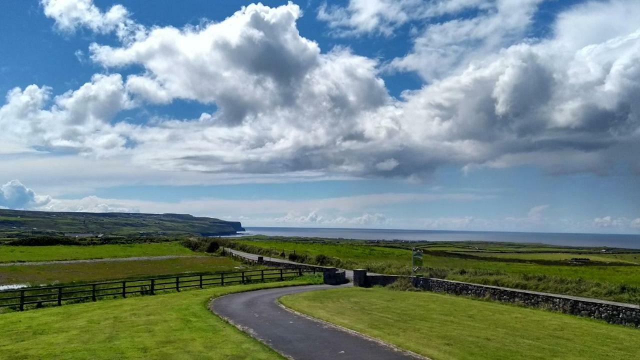 Ceol Na Dtonnta Otel Doolin Dış mekan fotoğraf